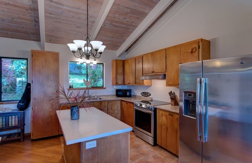 Ninole Casa | Hamakua Pukana La Hale 3 Bedroom Home by RedAwning