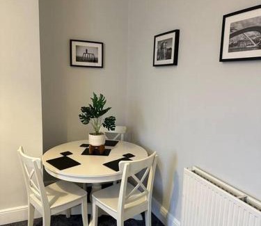 Blyth Apartamento | Hambledon Apartment