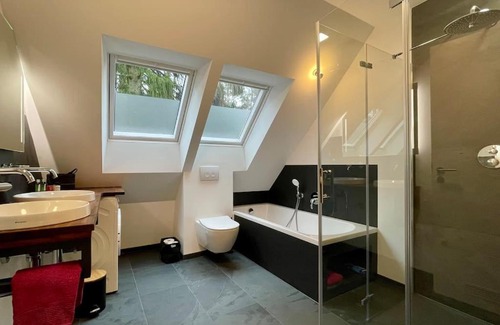 Garstedt Apartamento | Hamburg? Heide? 100qm, mittendrin, frisch saniert