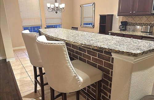 Lewisville Casa | Hamilton Home in Lewisville