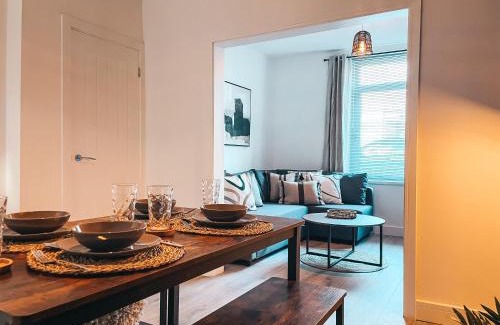 Pentrebach Casa | Hamilton House by Solace Stays