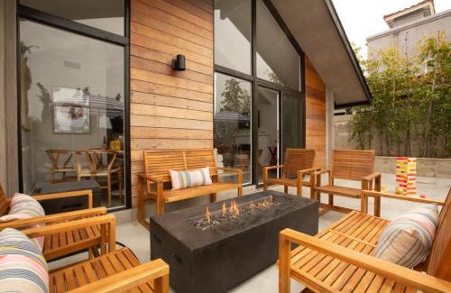 Village of La Jolla Casa | Hamilton I II Buyout by AvantStay Modern 6 BDR w Spa Rooftop Patio