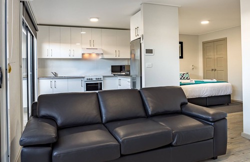 Islington Hotel | Hamilton on Beaumont