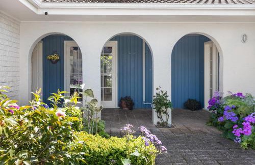 Hamilton Villa | Hamilton Summer Treat- 4 Bedroom with pool