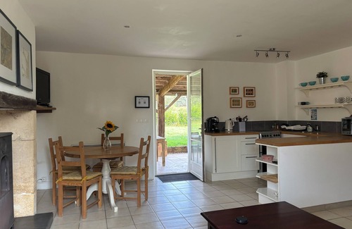 Cuzorn Cabaña | Hamlet of 2 Gites, private gardens, large pool, historic and tranquil
