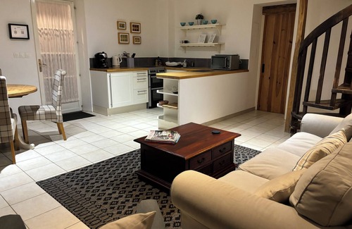 Cuzorn Cabaña | Hamlet of 2 Gites, private gardens, large pool, historic and tranquil
