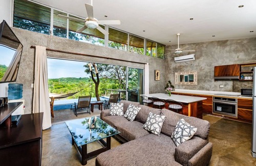 Villarreal Casa | Hammock House: Your Private Oasis Near Tamarindo