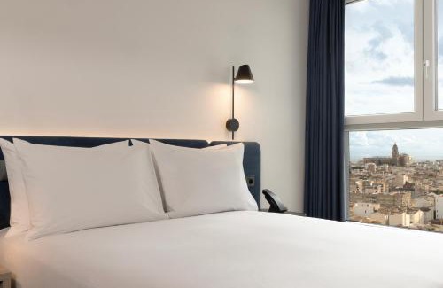 Palma-Palmilla Hotel | Hampton By Hilton Malaga Martiricos