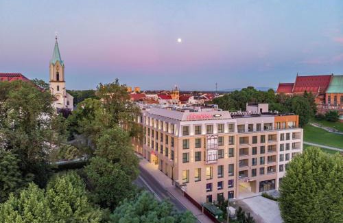 Brzezinka Hotel | Hampton by Hilton Oswiecim