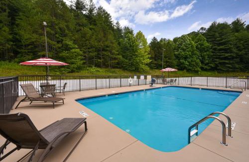 Pisgah Forest Hotel | Hampton Inn Brevard