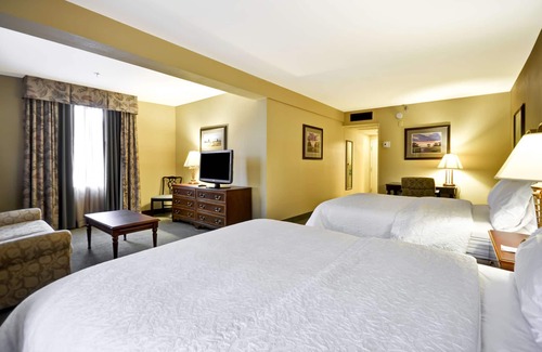 Downtown Charleston Hotel | Hampton Inn Charleston-Historic District