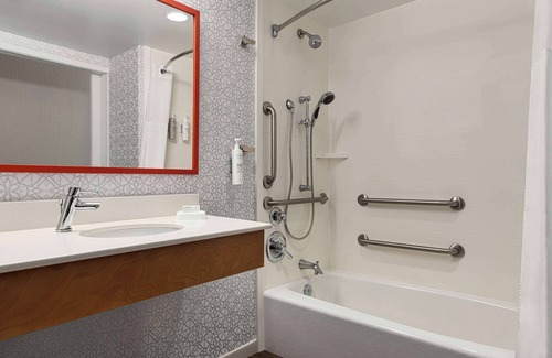 Charlottesville Hotel | Hampton Inn Charlottesville