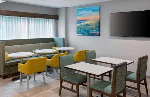 Coventry Hotel | Hampton Inn Coventry-Warwick Area