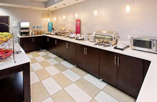 Elizabethtown Hotel | Hampton Inn Elizabethtown