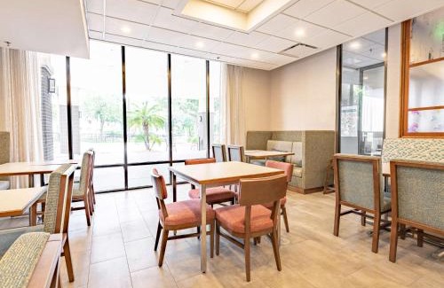 Gainesville Hotel | Hampton Inn Gainesville