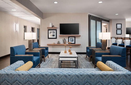 Centerra Hotel | Hampton Inn Loveland