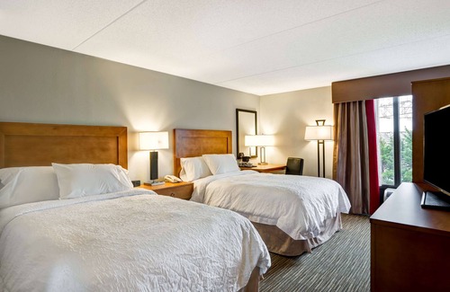 Fleet Hotel | Hampton Inn Norfolk-Naval Base
