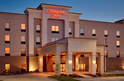 West Omaha Hotel | Hampton Inn Omaha/West Dodge Road