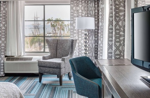 Little Italy Hotel | Hampton Inn San Diego-Downtown