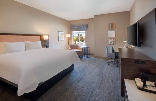 Westside Santa Cruz Hotel | Hampton Inn Santa Cruz West, CA