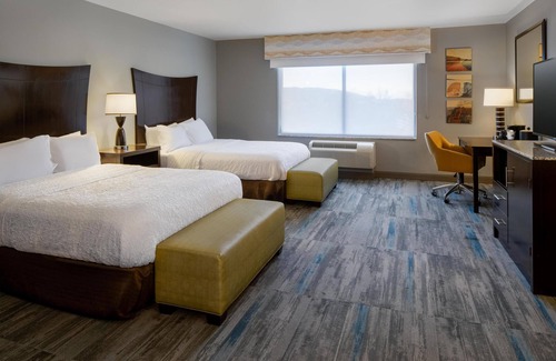 Seneca Falls Hotel | Hampton Inn Seneca Falls