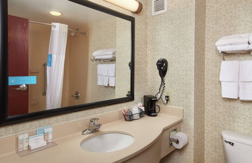 New Freedom Hotel | Hampton Inn Shrewsbury