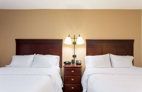 Somerset Hotel | Hampton Inn Somerset