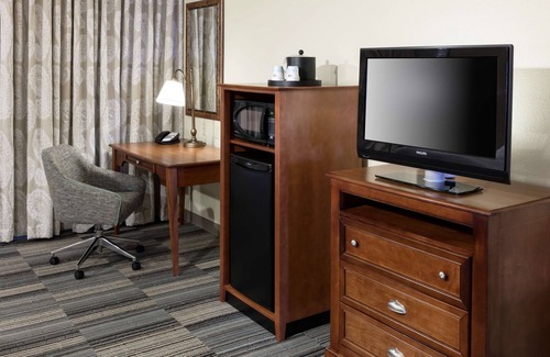 Southwest Colorado Springs Hotel | Hampton Inn & Suites Colorado Springs/I-25 South