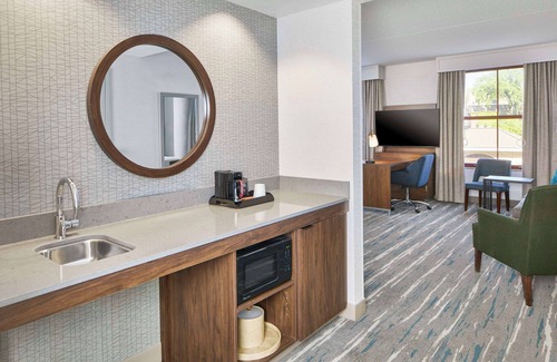 Saratoga Springs Hotel | Hampton Inn & Suites Saratoga Springs Downtown