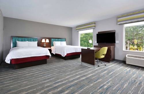 Paw Creek Hotel | Hampton Inn & Suites by HIlton Charlotte North I 485