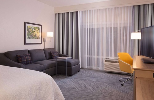 Augusta Hotel | Hampton Inn & Suites by Hilton Augusta-Washington Rd