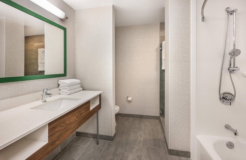 Coeur d'Alene Hotel | Hampton Inn & Suites Coeur d' Alene