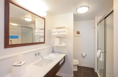 Roselawn Finance Hotel | Hampton Inn & Suites Cincinnati / Kenwood