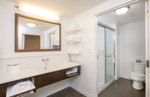 Roselawn Finance Hotel | Hampton Inn & Suites Cincinnati / Kenwood