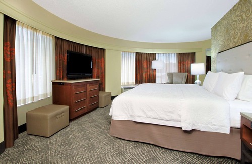 Arena District Hotel | Hampton Inn & Suites Columbus-Downtown
