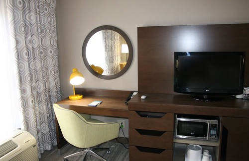 Concord Hotel | Hampton Inn & Suites Concord/Charlotte