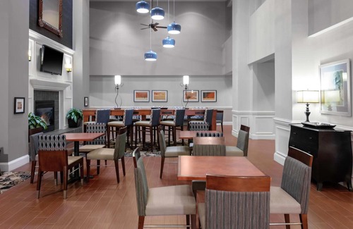 Concord Hotel | Hampton Inn & Suites Concord/Charlotte