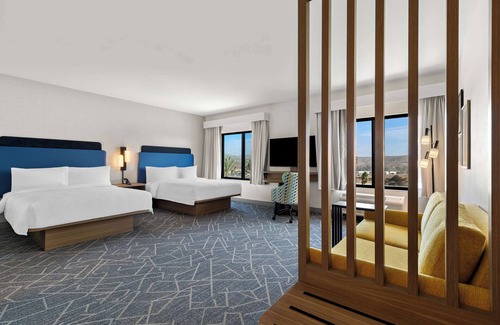 Corona Hotel | Hampton Inn & Suites Corona, Ca