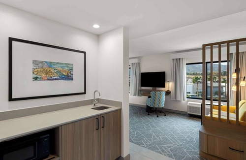 Corona Hotel | Hampton Inn & Suites Corona, Ca