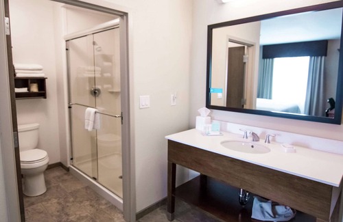 Frisco Hotel | Hampton Inn & Suites Dallas/Frisco North-FieldhouseUSA