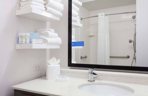 DeLand Hotel | Hampton Inn & Suites Deland