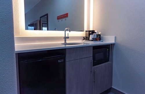Denton Hotel | Hampton Inn & Suites Denton