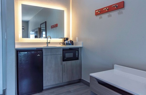 Denton Hotel | Hampton Inn & Suites Denton
