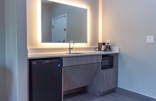 Denton Hotel | Hampton Inn & Suites Denton