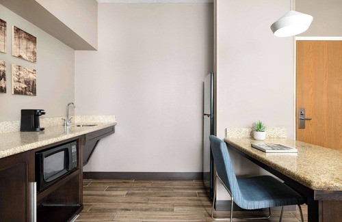 Fort Wayne Hotel | Hampton Inn & Suites Ft. Wayne-North