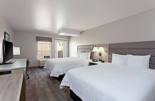 Hermosa Beach Hotel | Hampton Inn & Suites Hermosa Beach