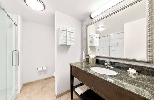 Lake Placid Hotel | Hampton Inn & Suites Lake Placid