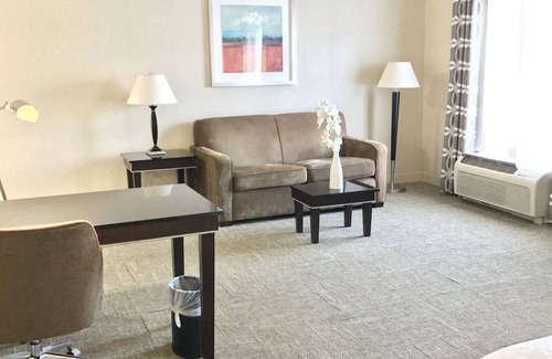 Seven Hills Hotel | Hampton Inn & Suites Las Vegas South