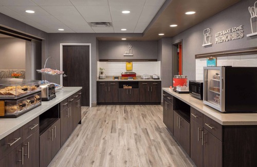 Manteca Hotel | Hampton Inn & Suites Manteca