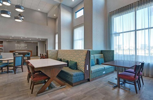 Doctors Inlet Hotel | Hampton Inn & Suites Middleburg, Fl